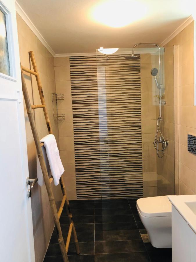 Stylish For 6 In * Adamantas (Milos)