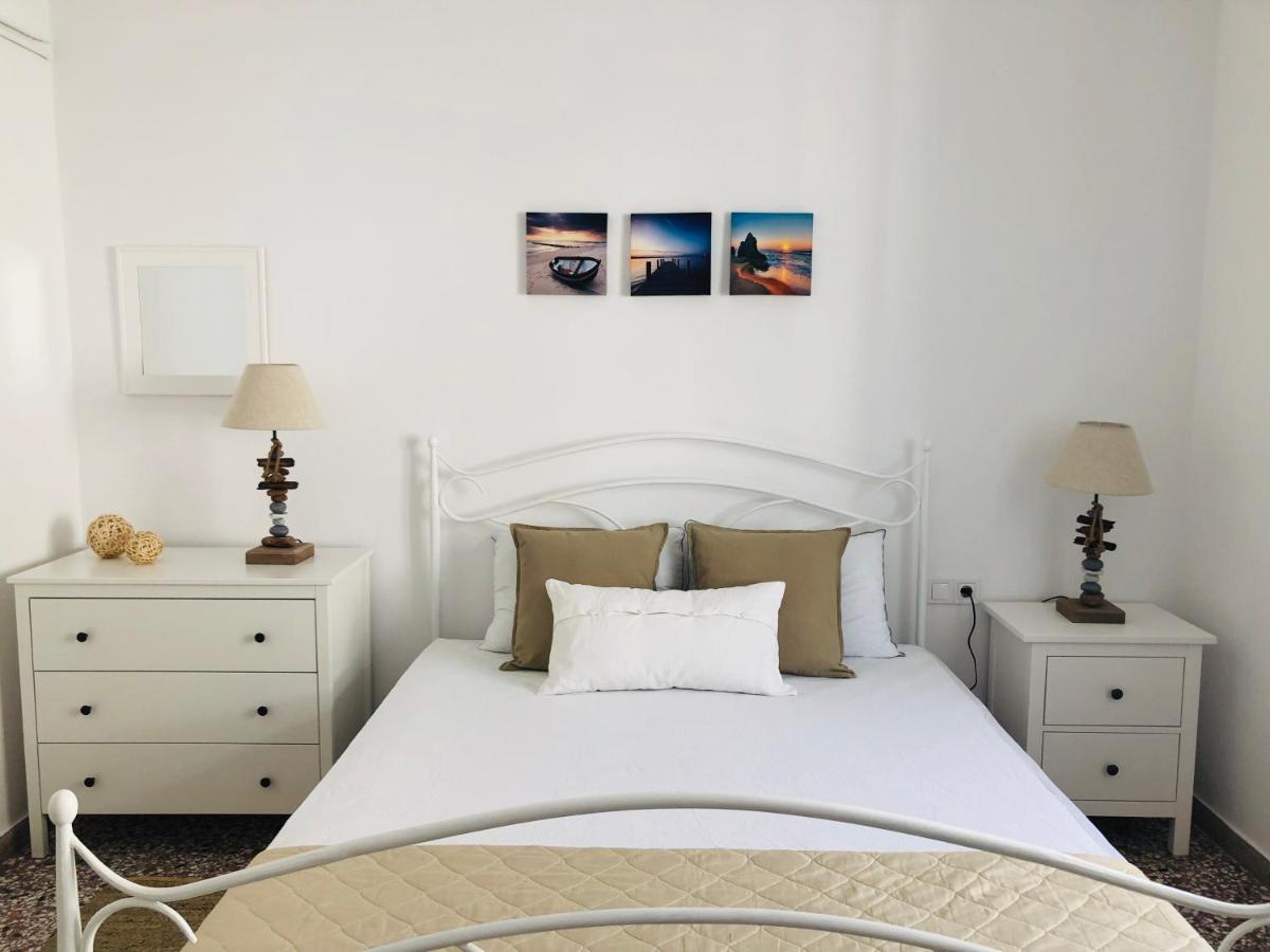 Stylish For 6 In Adamantas (Milos)