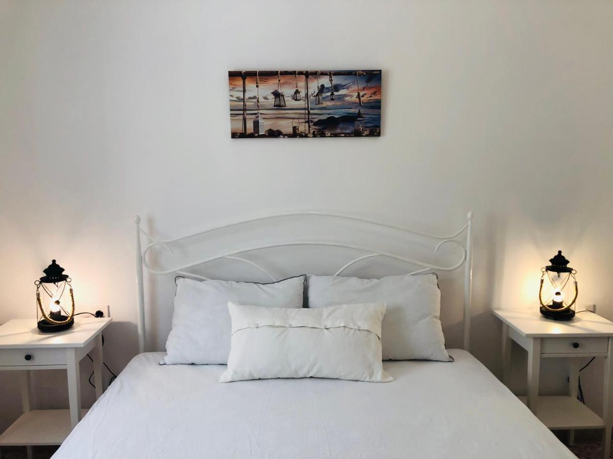 Ferienhaus Stylish For 6 In Adamantas (Milos)