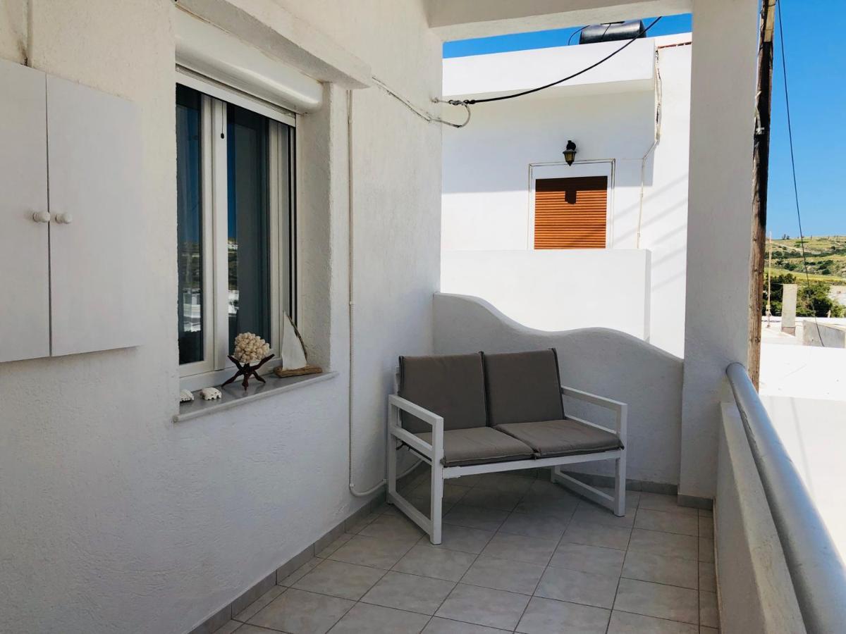 Stylish For 6 In Adamantas (Milos)